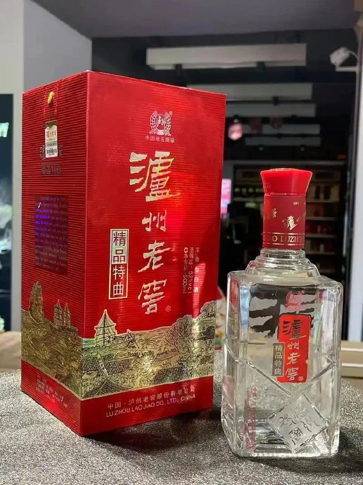 为什么精品白酒卖得如此火爆：优势与特点